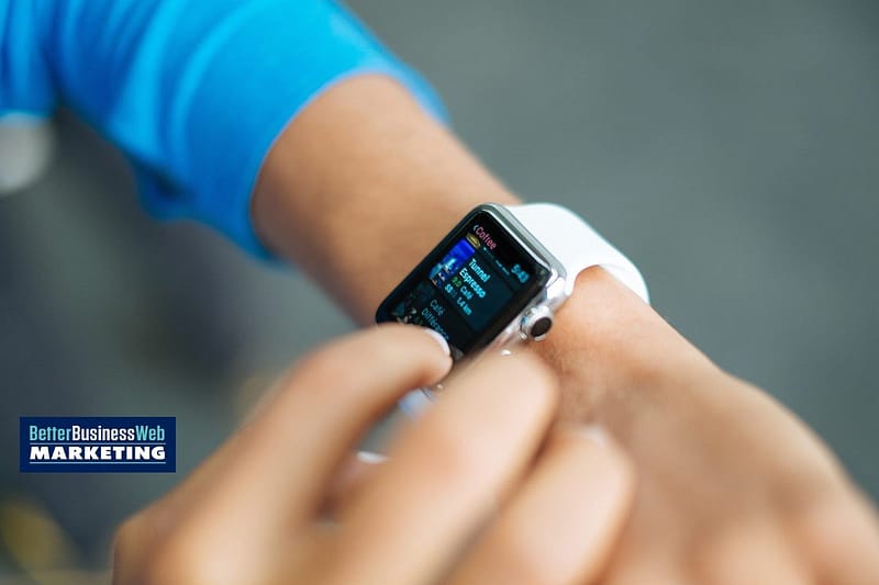 smart-watch-Fitbit-smartphone-wrist- Online Marketing